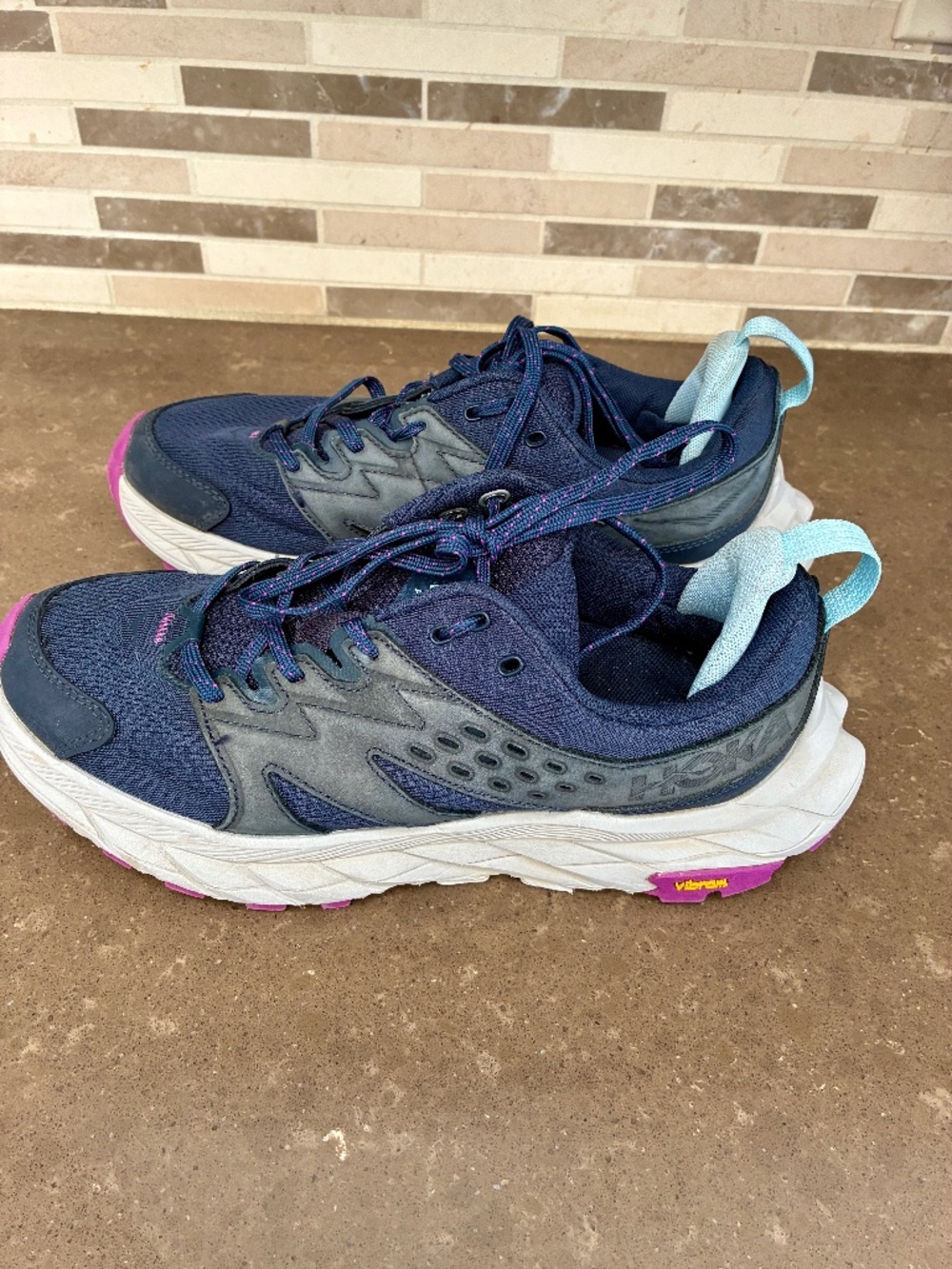 Hoka Anacapa Breeze Low Hiking Walking Shoes Vibram Soles Navy Women's 9.5 B